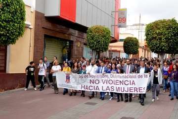 Telde protesta en silencio contra la violencia machista (Foto TA y Francisco Javier Santana)